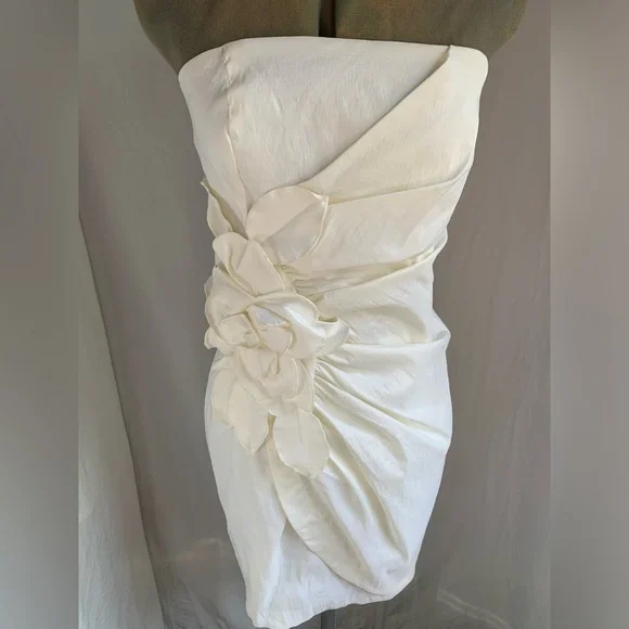 Vintage Cache" Strapless Flower design Cream Dress - Picture 7 of 12